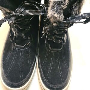 Winter weather snow boots